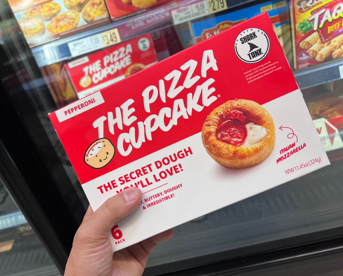 a person holding pepperoni pizza cup cake pack of 6